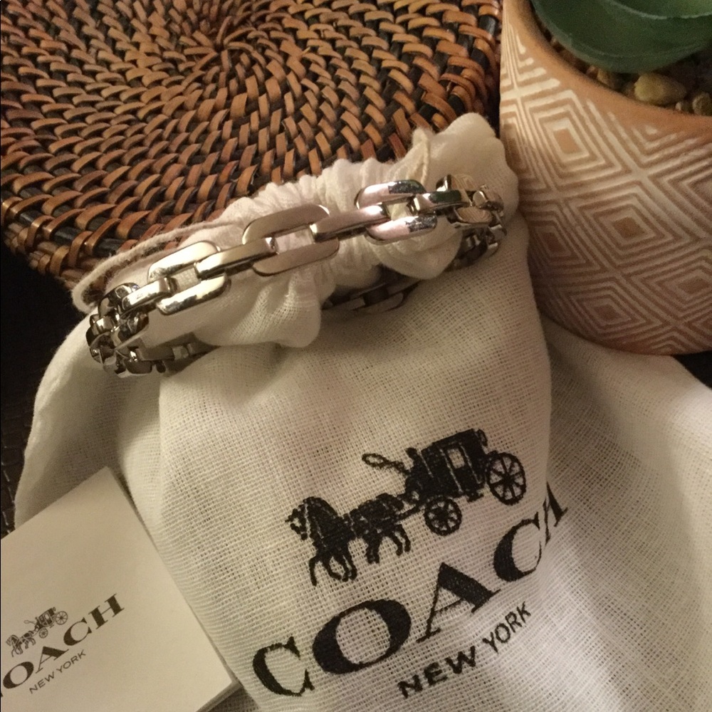 💕 Coach Chain Link Bangle Bracelet 💕 - Picture 2 of 7